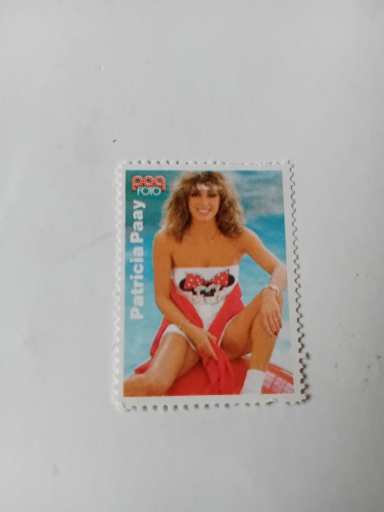 Patricia Paay sluitzegel Pop foto 4x3cm, Verzamelen, Ophalen of Verzenden, Zo goed als nieuw, Foto of Kaart