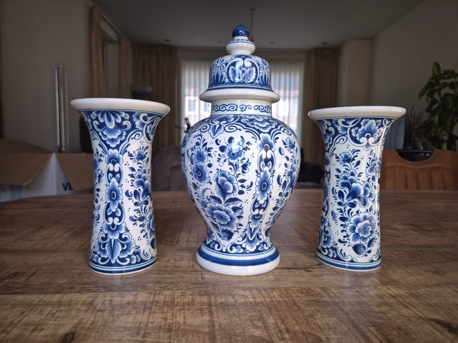 Prachtig 3-delig antiek kaststel  Handgeschilderd Oud Delft, Antiek en Kunst, Ophalen