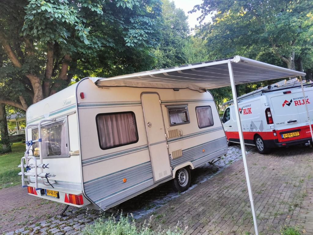 Thule Omnistor Zakluifel Misty Grey 3.25m met zijwand, Caravans en Kamperen, Ophalen