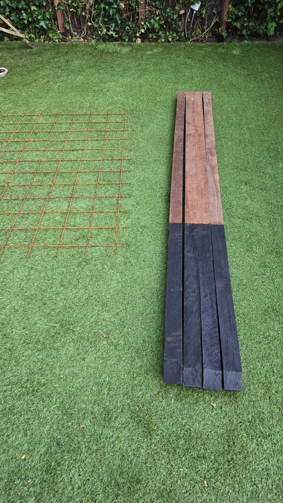 4 x hardhouten palen en betongaas paneel, Ophalen, 250 cm of meer, Palen, Hardhout