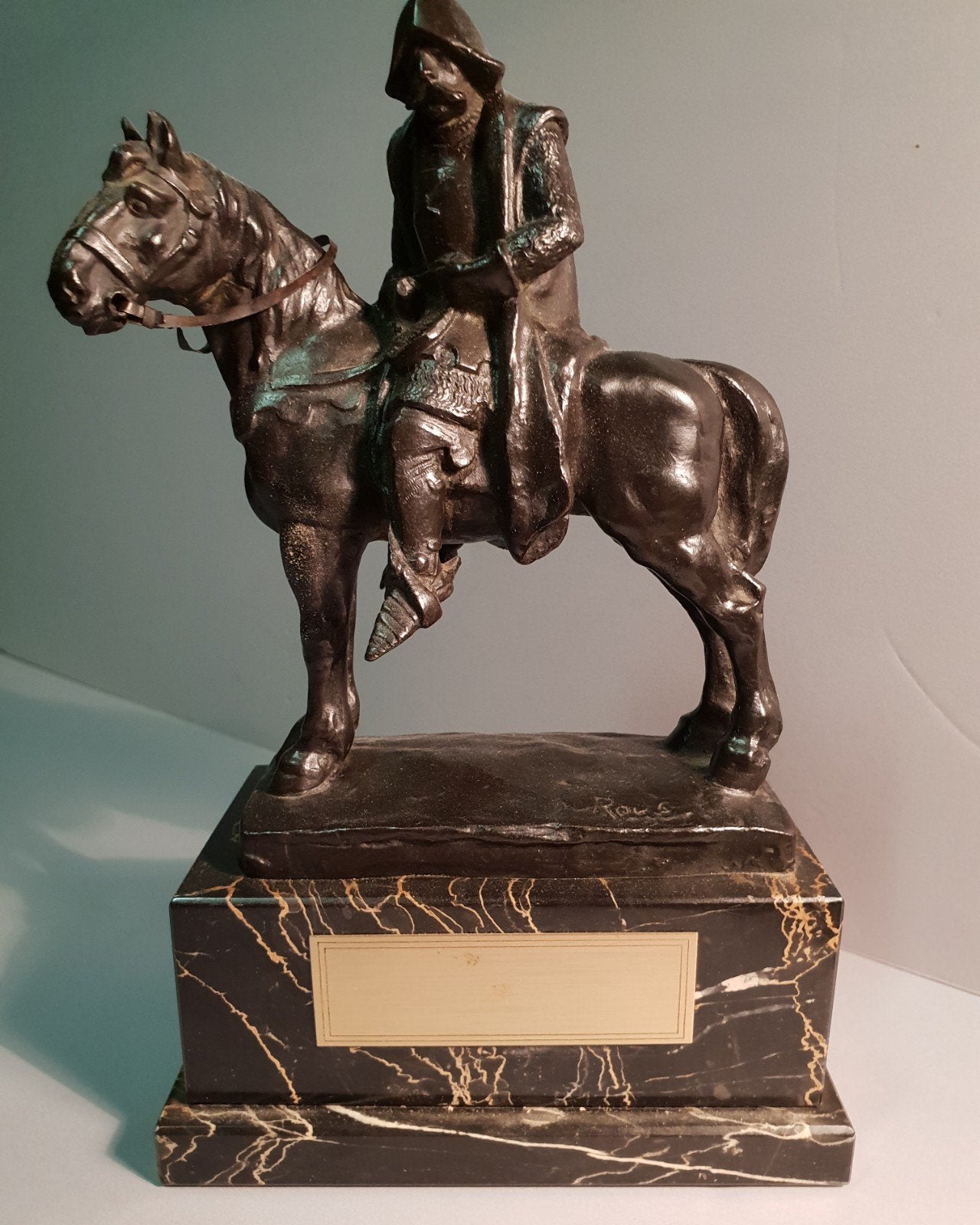 strijder te paard (brons), Ophalen, Beeld