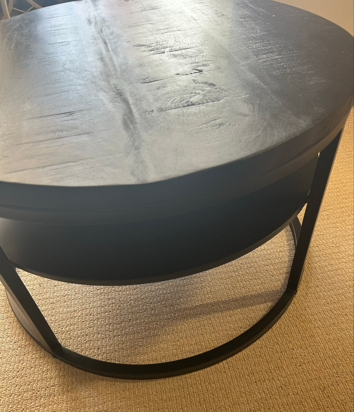 Zwarte salontafel mangohout met staal, 50 tot 100 cm, Rond, 50 tot 100 cm, Zo goed als nieuw