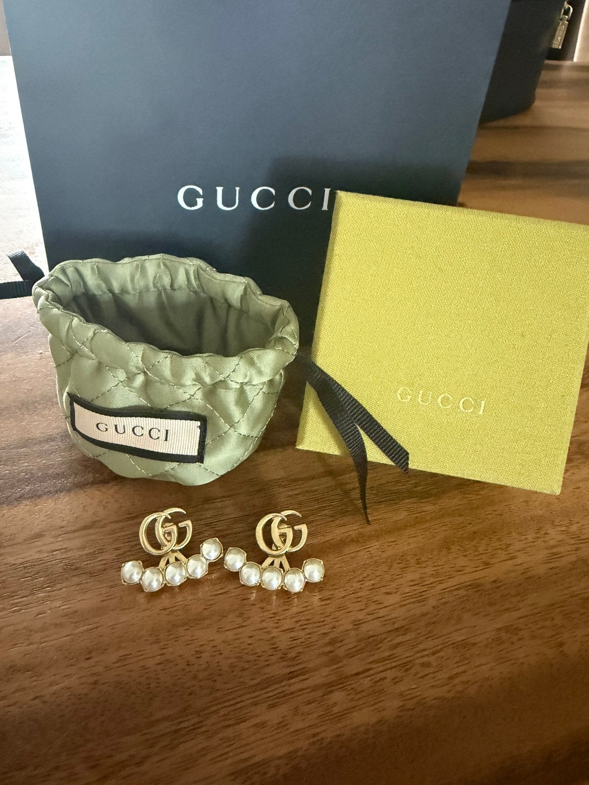 Orginele Gucci Double G oorbellen met parels, ongedragen, Sieraden, Tassen en Uiterlijk, Oorbellen, Nieuw, Ophalen of Verzenden