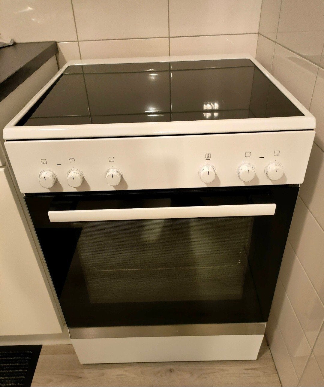 Fornuis  Bosch, Witgoed en Apparatuur, Ophalen, 4 kookzones, 85 tot 90 cm, Elektrisch