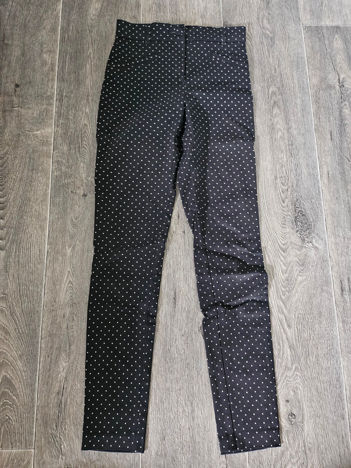 Primark Zwarte Broek met Witte Stippen - Maat 34 (XS), Primark, Zwart, Ophalen of Verzenden, Zo goed als nieuw