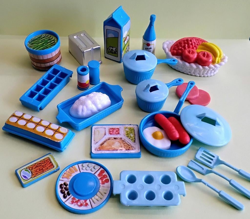 Vintage Barbie Sindy/Fleur Accessoires Mattel Keuken Blauw, Verzamelen, Poppen, Verzenden, Gebruikt, Accessoires