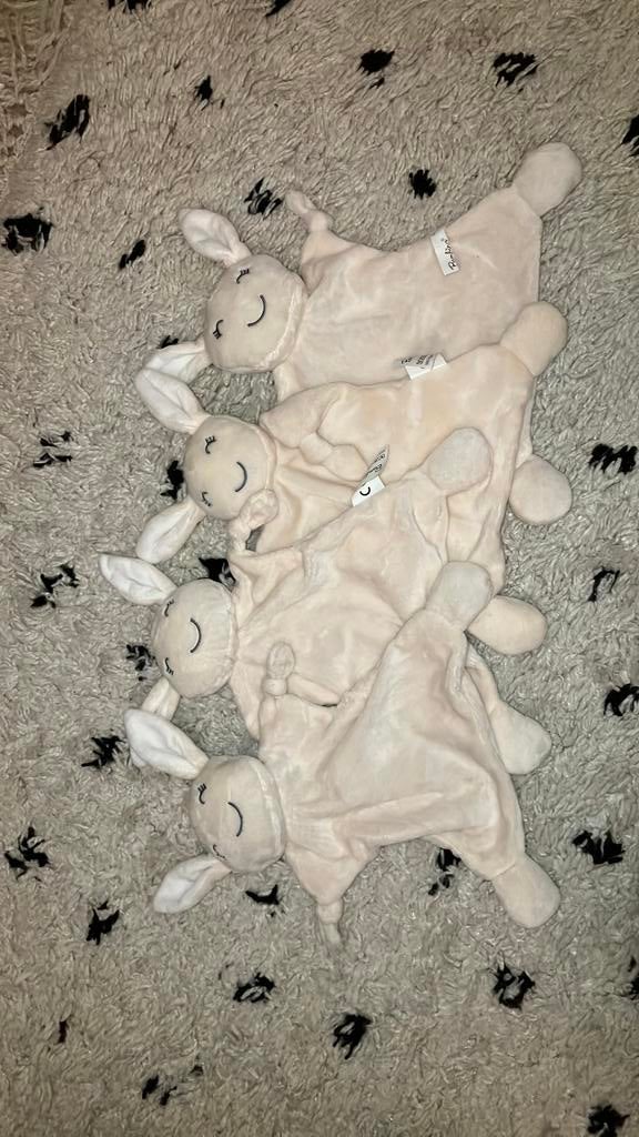 Evora konijn knuffeldoekje kruidvat, Kinderen en Baby's, Speelgoed | Knuffels en Pluche, Ophalen of Verzenden, Zo goed als nieuw