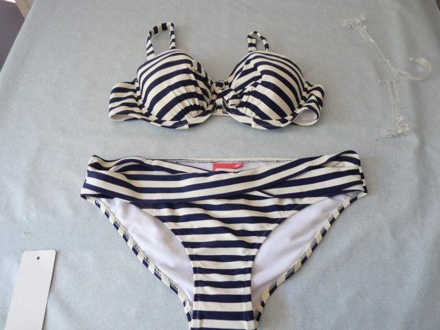 Mooie wit met blauwe streep Navy stijl bikini, mt 38 Nieuw, Blauw, Manouxx, Nieuw, Ophalen of Verzenden