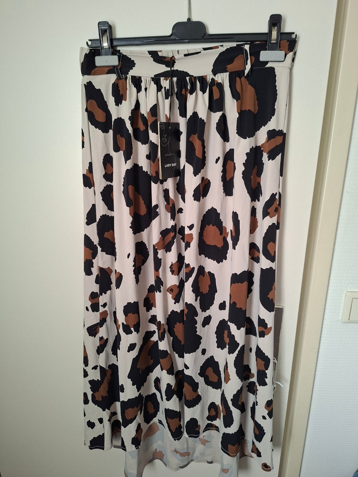 Lady Day Senna Big Leopard Rok Maat M, Kleding | Dames, Meerkleurig, Nieuw, Onder de knie, Maat 38/40 (M)