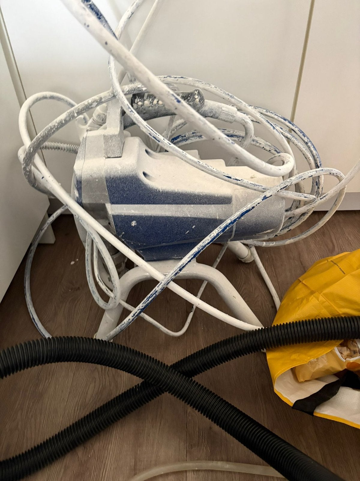 Latex spuit, Doe-het-zelf en Verbouw, Schildersmaterialen, Ophalen, Gebruikt, Verfspuit of Verfpomp