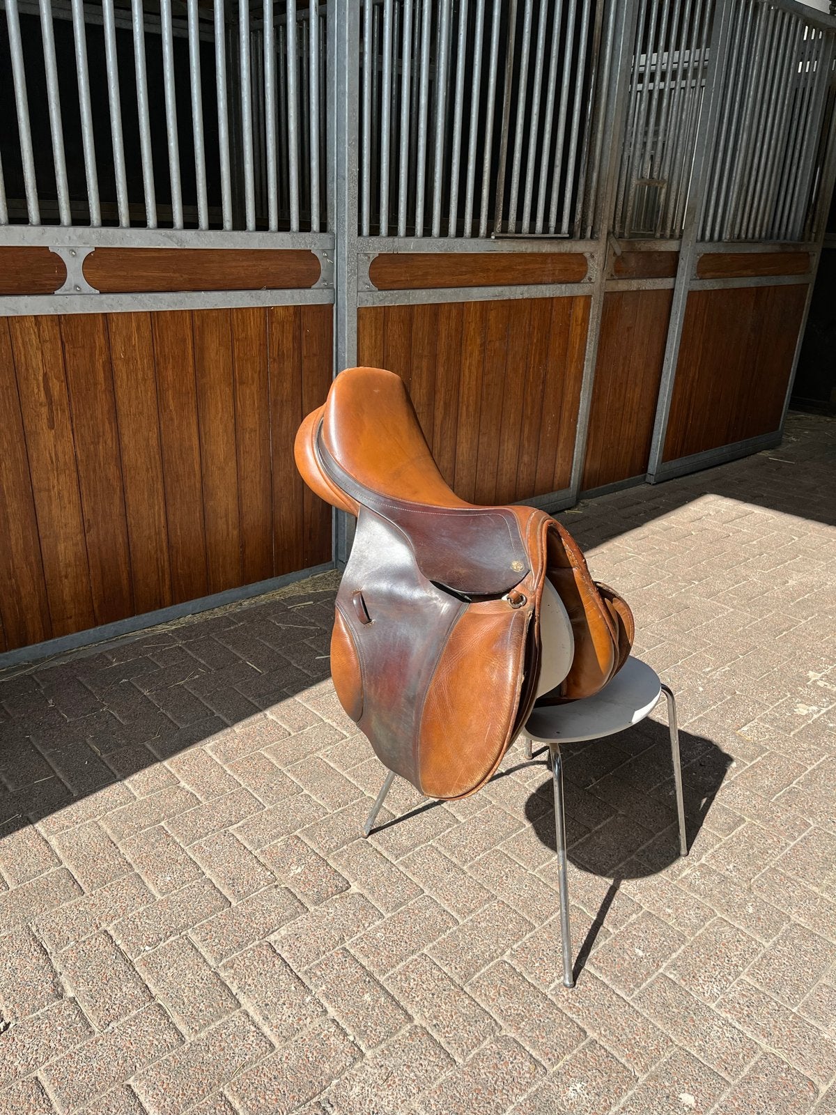Springzadel Saphir, Dieren en Toebehoren, L (17.5 inch), Gebruikt, Overige merken, Ophalen of Verzenden