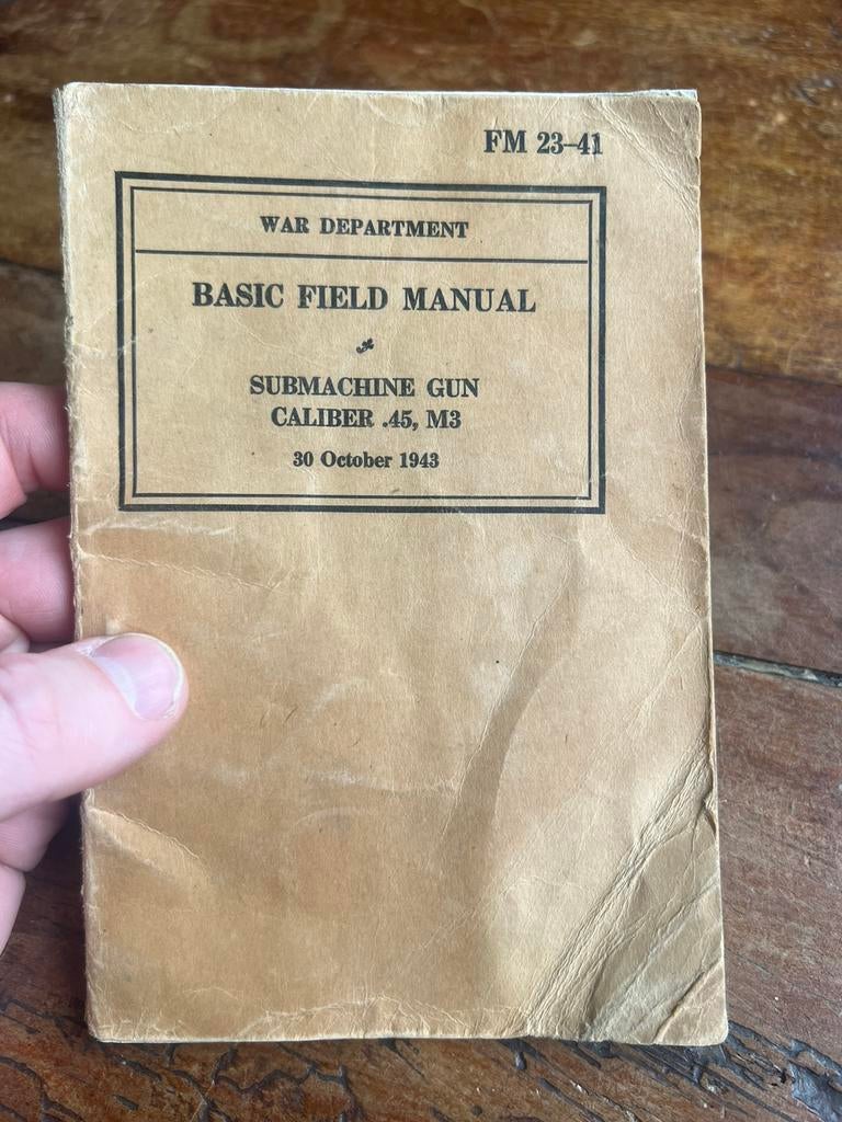WO2 Amerikaans voorschrift M3 Grease Gun .45 cal 1943, Amerika, Ophalen of Verzenden, Boek of Tijdschrift