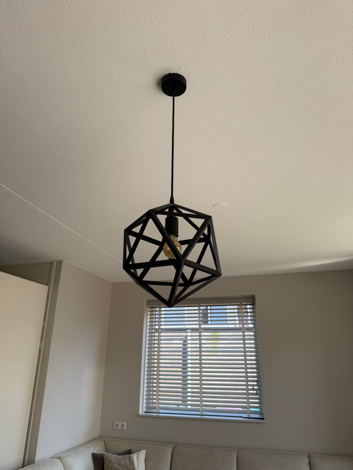 2 x nog hele mooie eglo hanglampen., Huis en Inrichting, Lampen | Spots, Ophalen of Verzenden, Zo goed als nieuw
