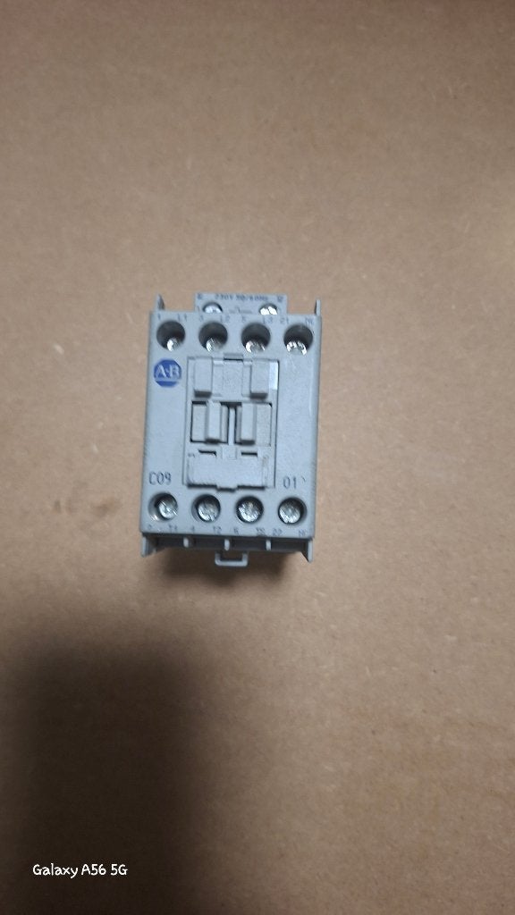 Allen-Bradley 100-C09*01 Magneetschakelaar / Contactor, Doe-het-zelf en Verbouw, Ophalen, Gebruikt, Overige merken, Installatieautomaat