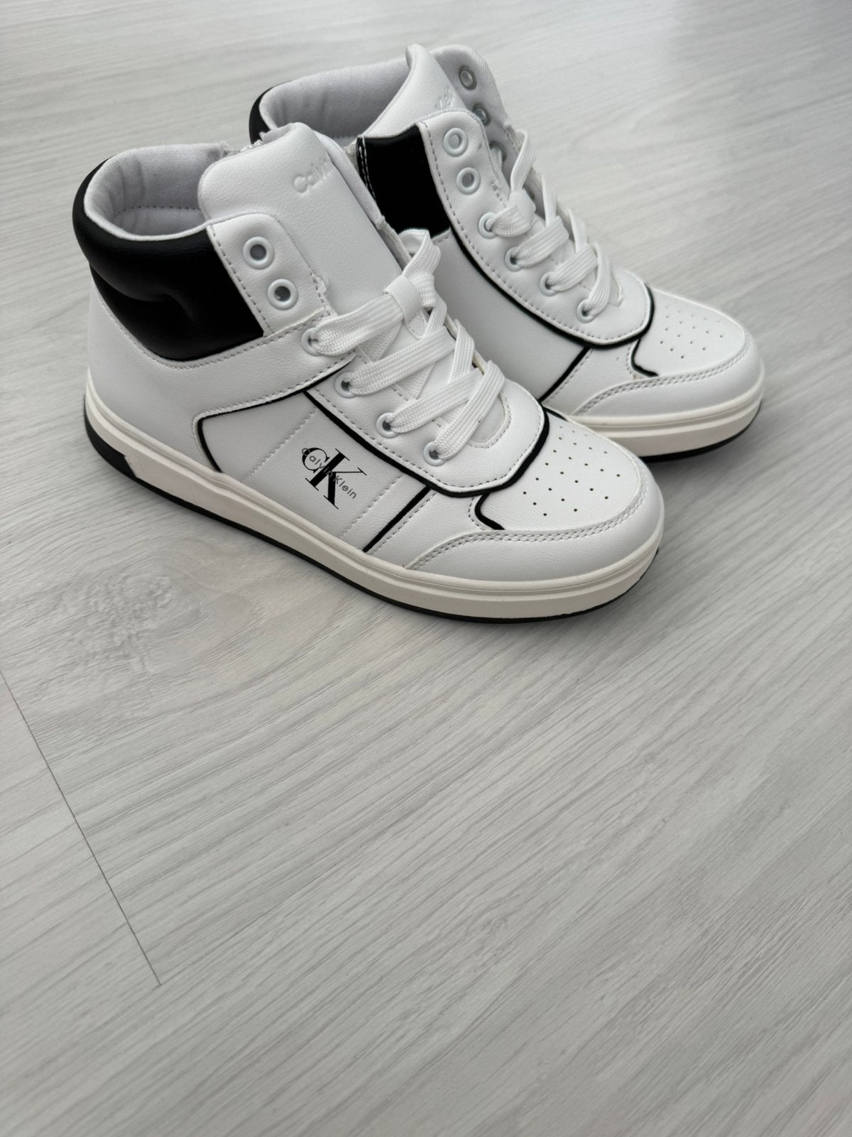 Calvin Klein schoenen nieuw!, Schoentjes, Jongetje of Meisje, Nieuw, Ophalen of Verzenden