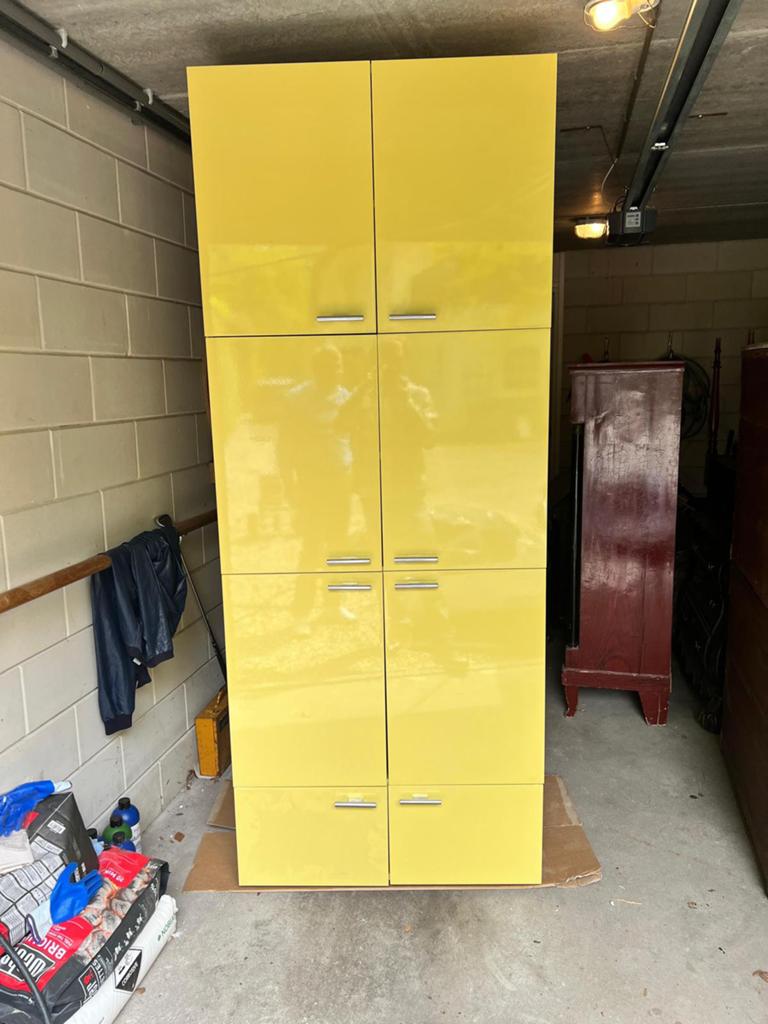 Grote Cappelini kast Geel, Ophalen, Gebruikt, Design kast