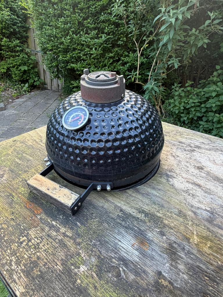 Opknap barbecue tafel van metaal, Tuin en Terras, Barbecue-accessoires, Gebruikt, Ophalen of Verzenden
