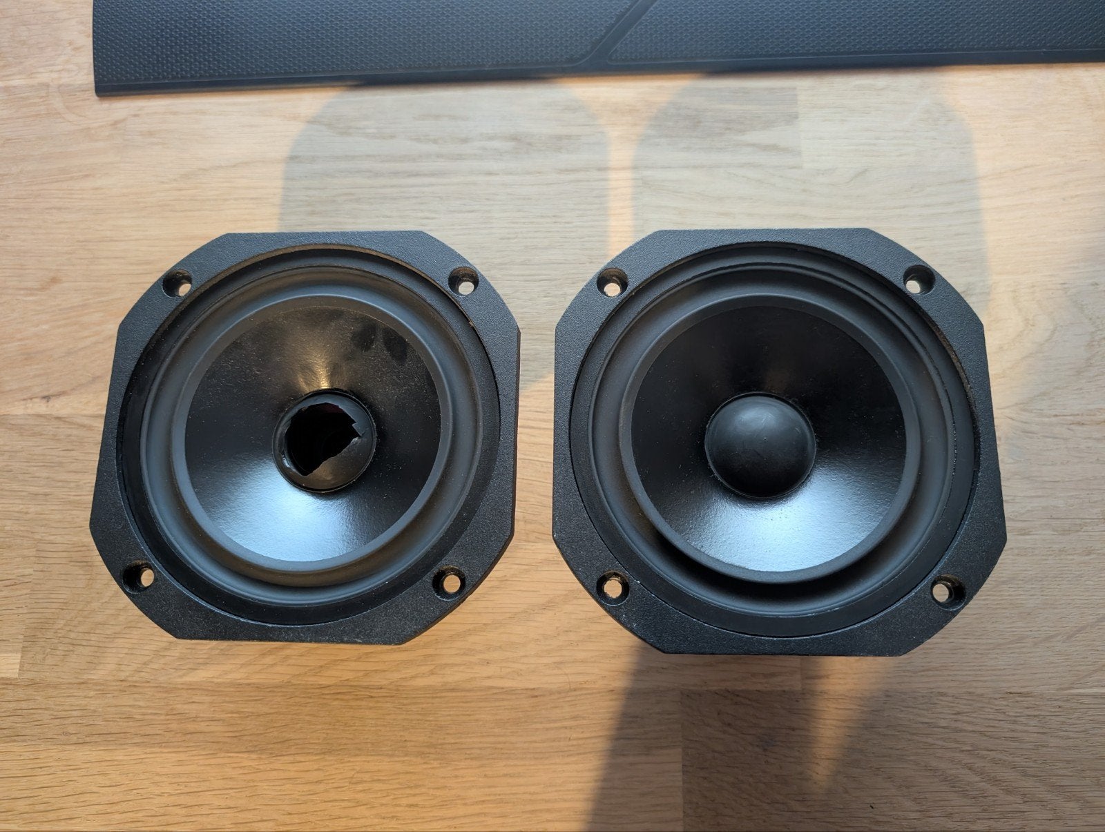 2x Audax HM130G0 midwoofer, Audio, Tv en Foto, Overige merken, Gebruikt, Overige typen, Ophalen of Verzenden