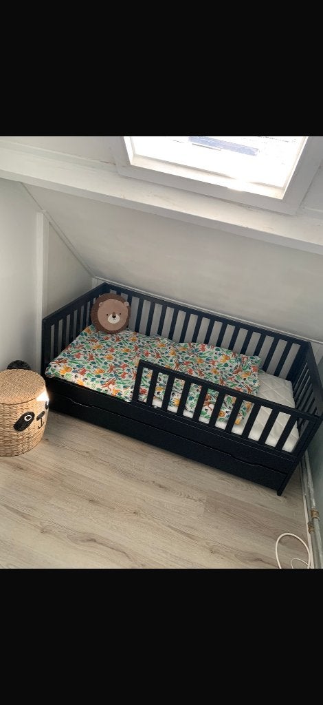 Zwart peuter bed petite amelie met opberglade, Ophalen, Gebruikt, 140 tot 160 cm, 70 tot 85 cm