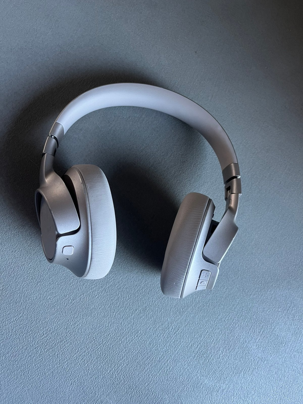 Mooie Clam Fuse Fresh ‘n Rebel koptelefoon, Beige, Fresh 'n Rebel, Ophalen of Verzenden, Zo goed als nieuw