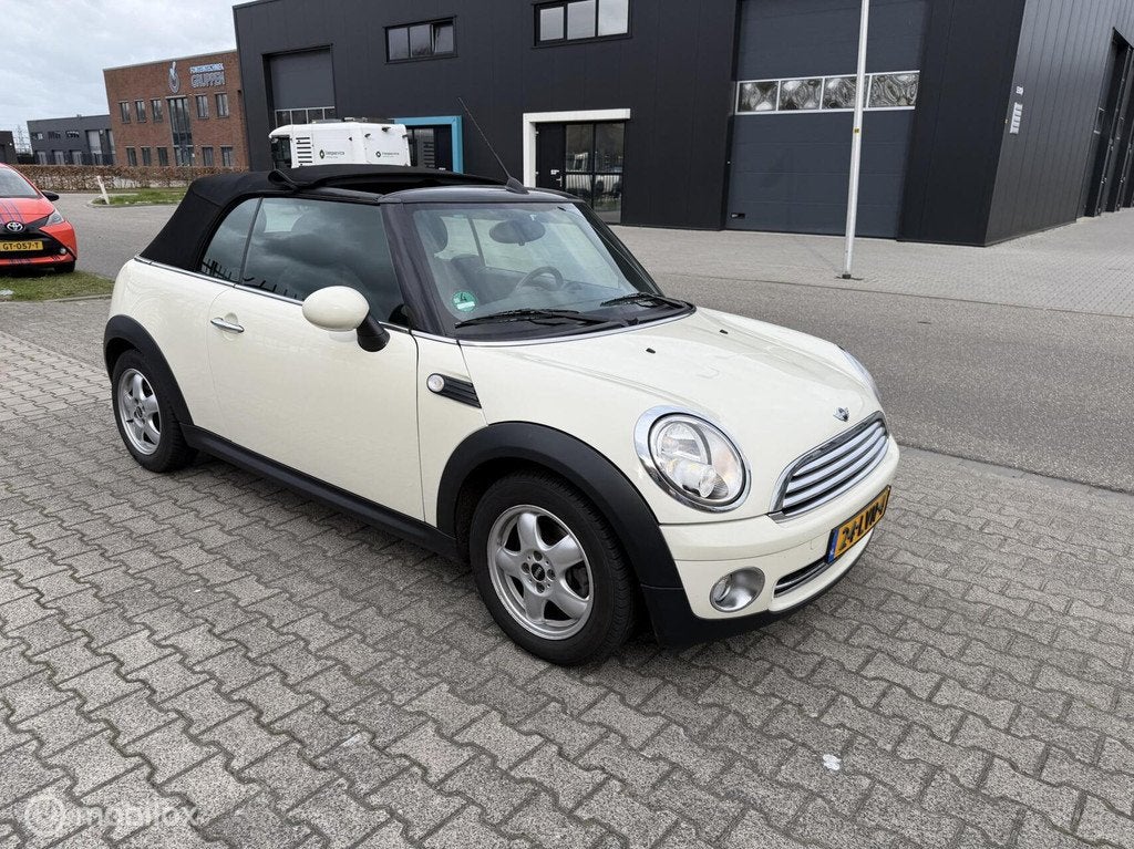 Mini Cabrio 1.6 Cooper Pepper 120.000 km nap stoelverwarming, Auto's, Mini, Electronic Stability Program (ESP), Gebruikt, 4 cilinders