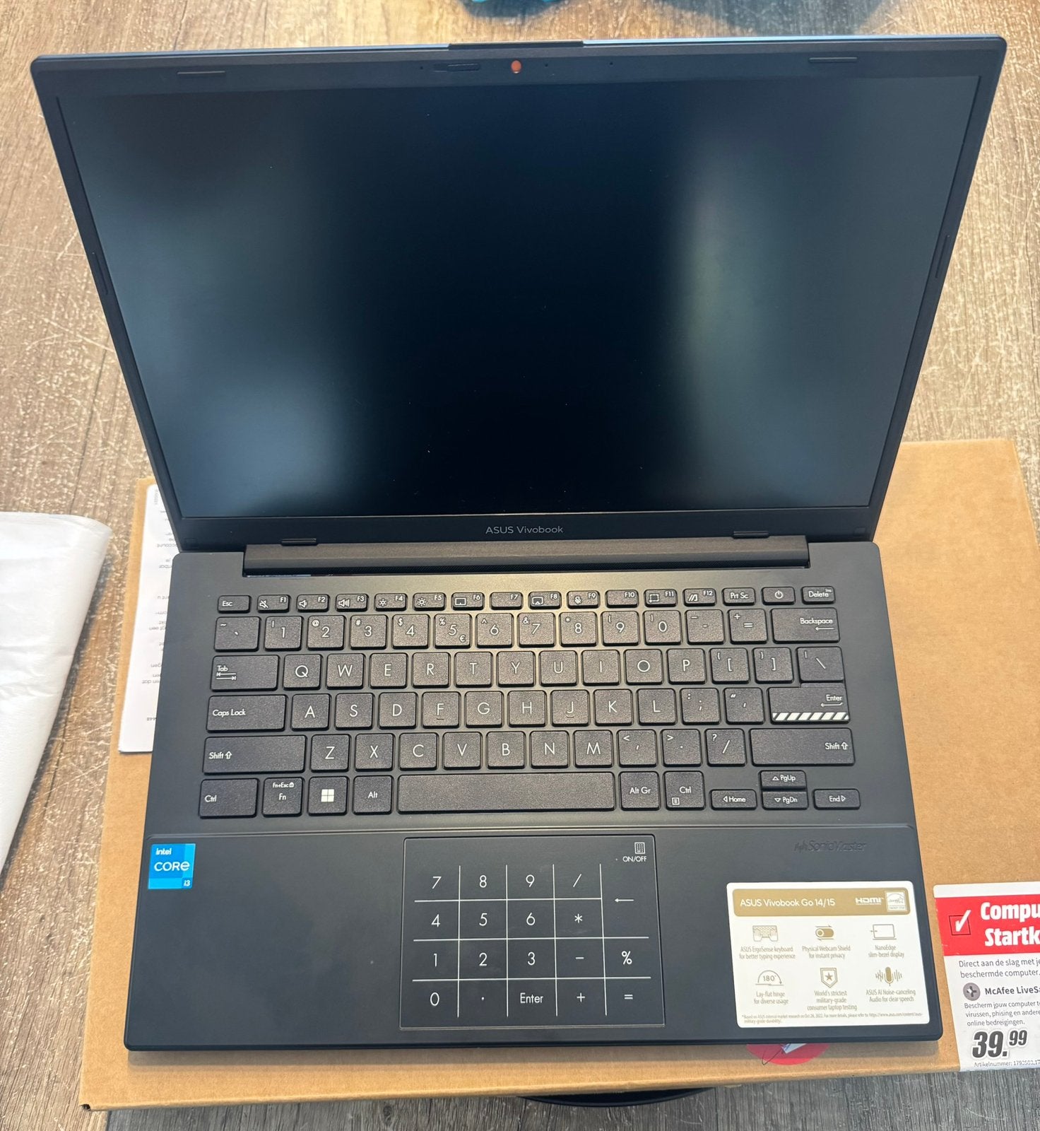 ASUS Vivobook E1404G NIEUW, Qwerty, 8 GB, Nieuw, 14 inch
