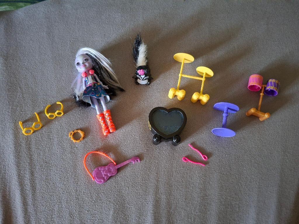 Enchantimals Sage Stinkdier en Casper, Ophalen of Verzenden, Gebruikt, Overige typen