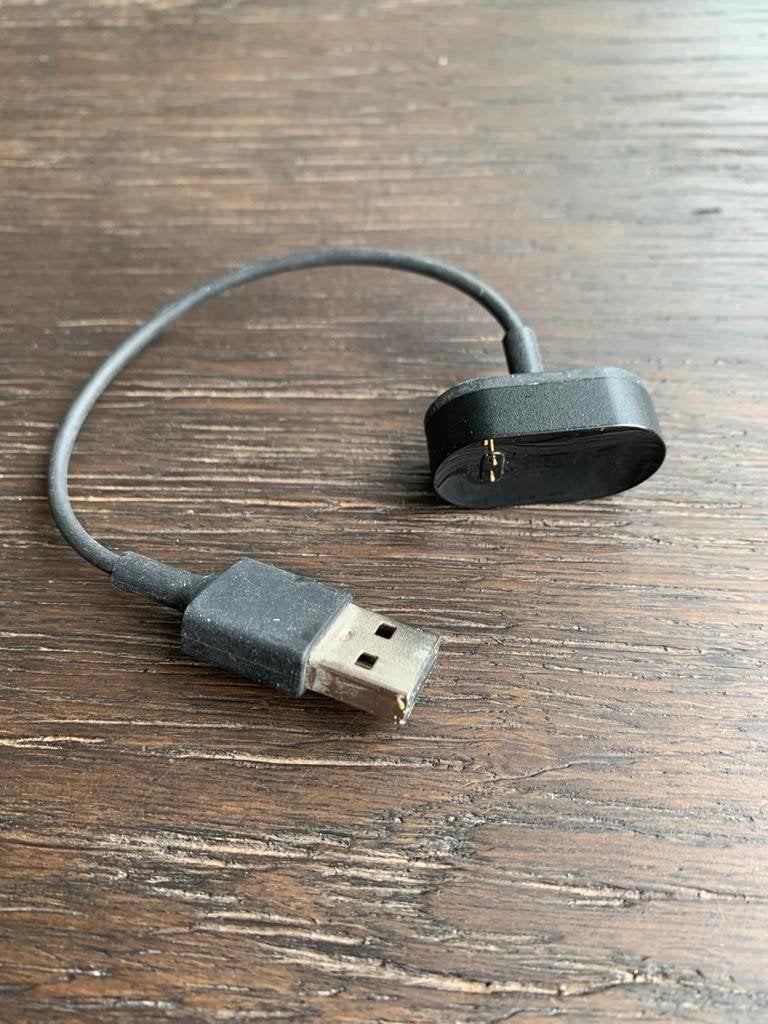 Fitbit oplader - USB oplaadkabel, Gebruikt, Zwart, Ophalen of Verzenden, Fitbit