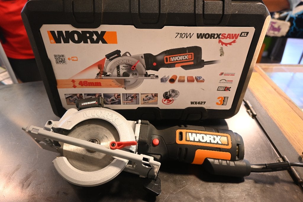 WORX Mini handcirkelzaag XL WX427 - Zo goed als nieuw, WORX, Ophalen of Verzenden, Niet gespecificeerd, Niet gespecificeerd