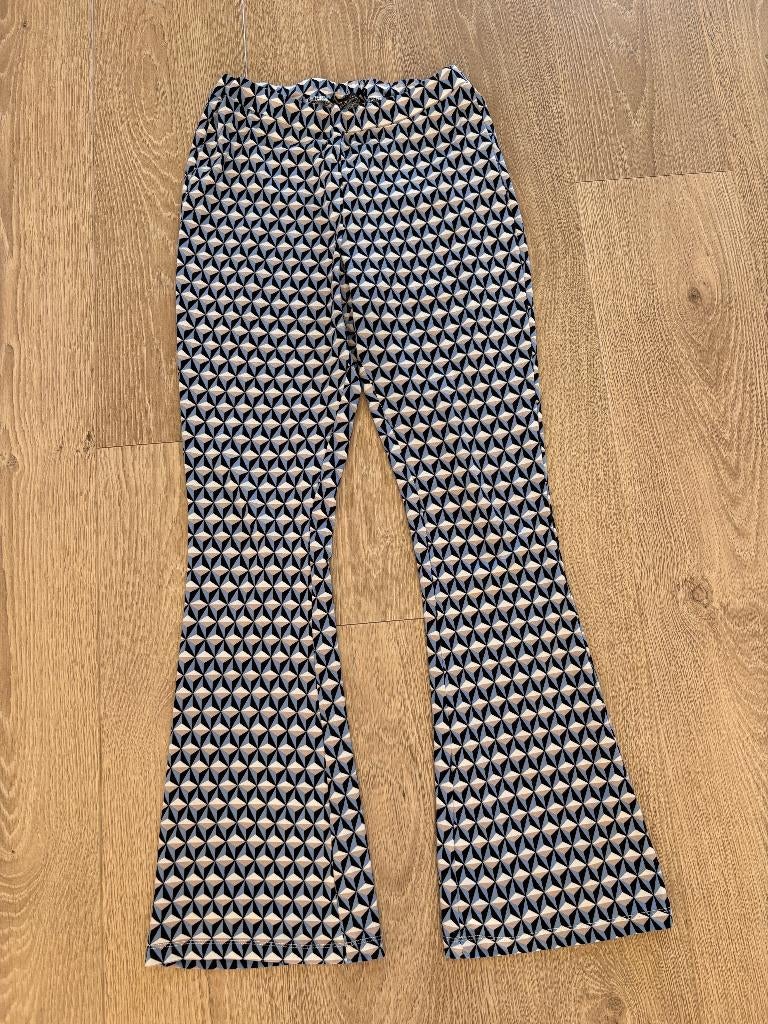 SUPERTRASH flair broek in maat M, geometrische print, Maat 38/40 (M), Overige kleuren, Supertrash, Ophalen of Verzenden