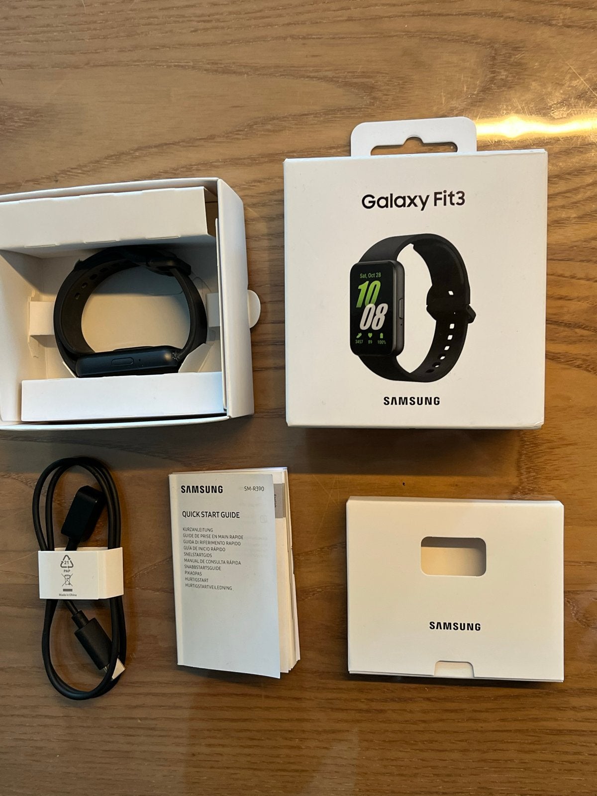 Samsung Galaxy Fit3 Zwart - z.g.a.n. in doos, Hartslag, Zwart, Ophalen of Verzenden, Zo goed als nieuw
