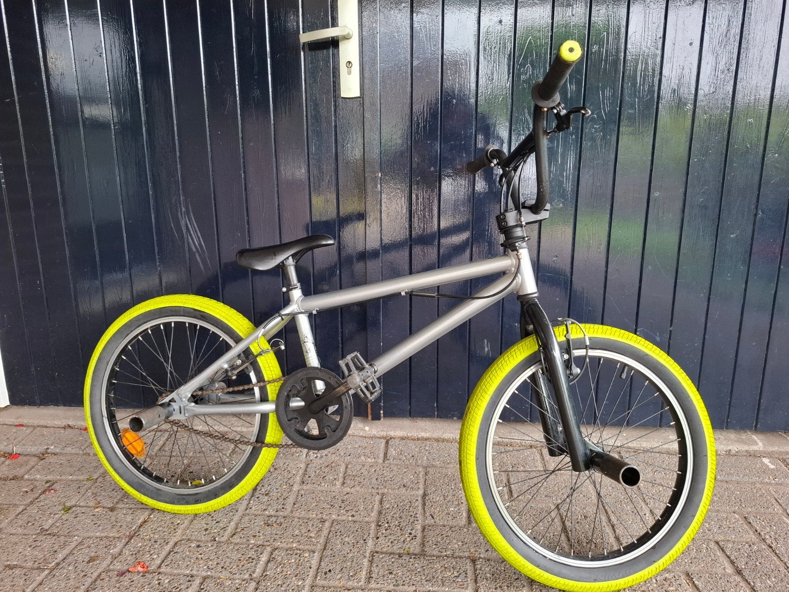BMX WIPE 520 met 20 inch wielen en voetsteunen, Fietsen en Brommers, Fietsen | Crossfietsen en BMX, Ophalen, BMX WIPE 520, Staal
