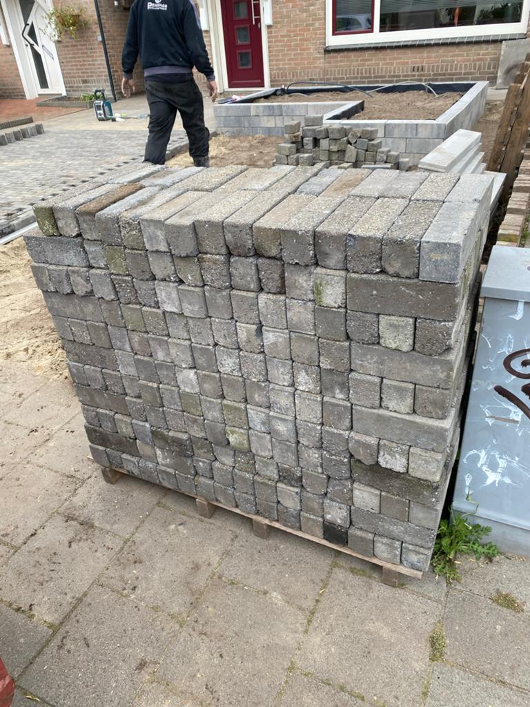 Gebruikte betonklinkers voor oprit of terras, Tuin en Terras, Ophalen, Gebruikt, Klinkers, 5 tot 10 m²