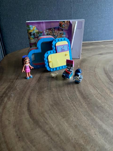 Lego friends Olivia’s hartvormige doos (41357), Ophalen of Verzenden, Zo goed als nieuw