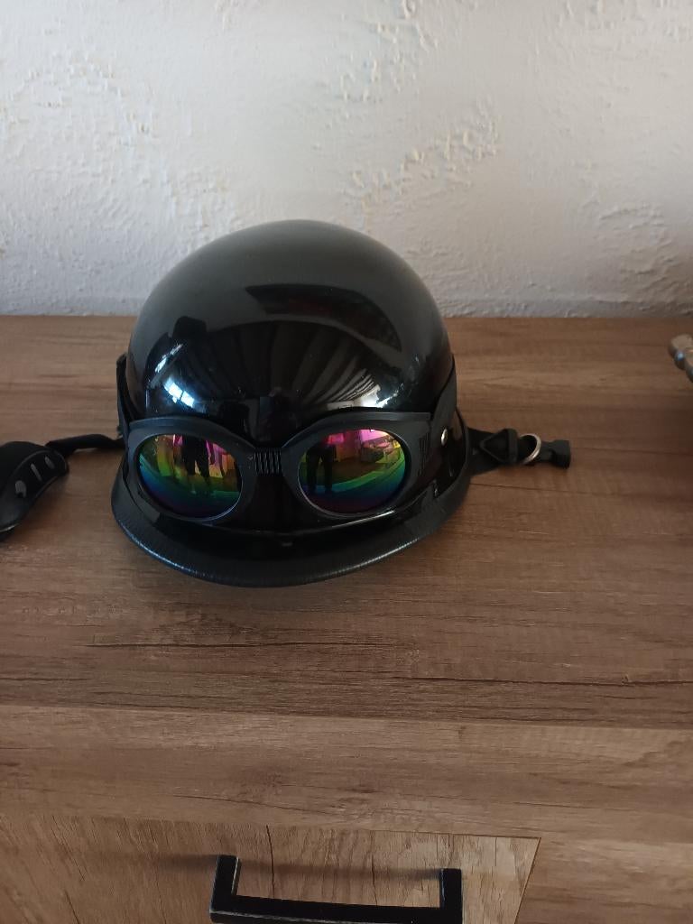 Duitse helm te koop zwart met bril maat L, Motoren, Systeemhelm, Heren, Nieuw zonder kaartje, L