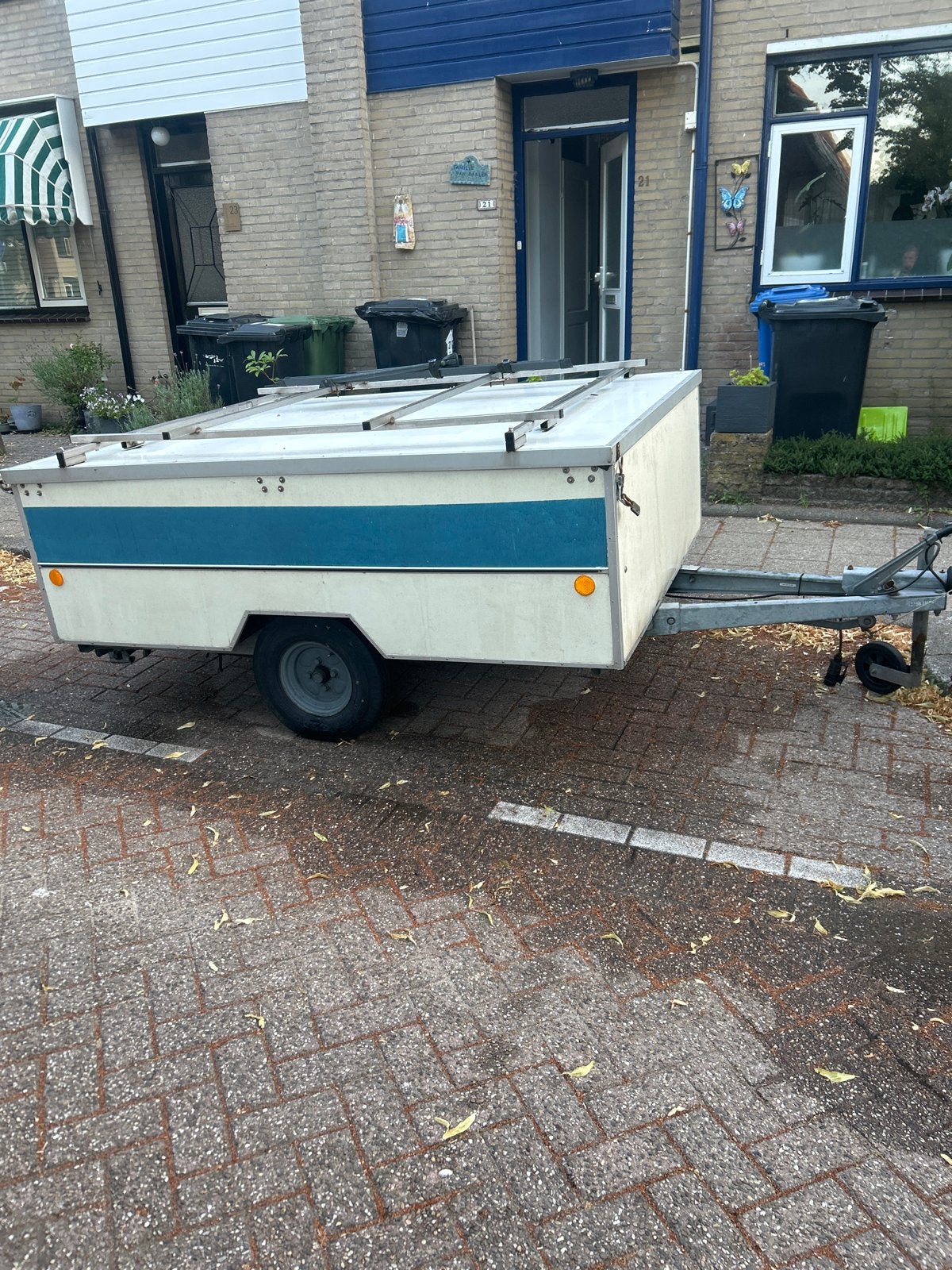 Aanhanger (voorheen vouwwagen) met fietsendrager, Ophalen