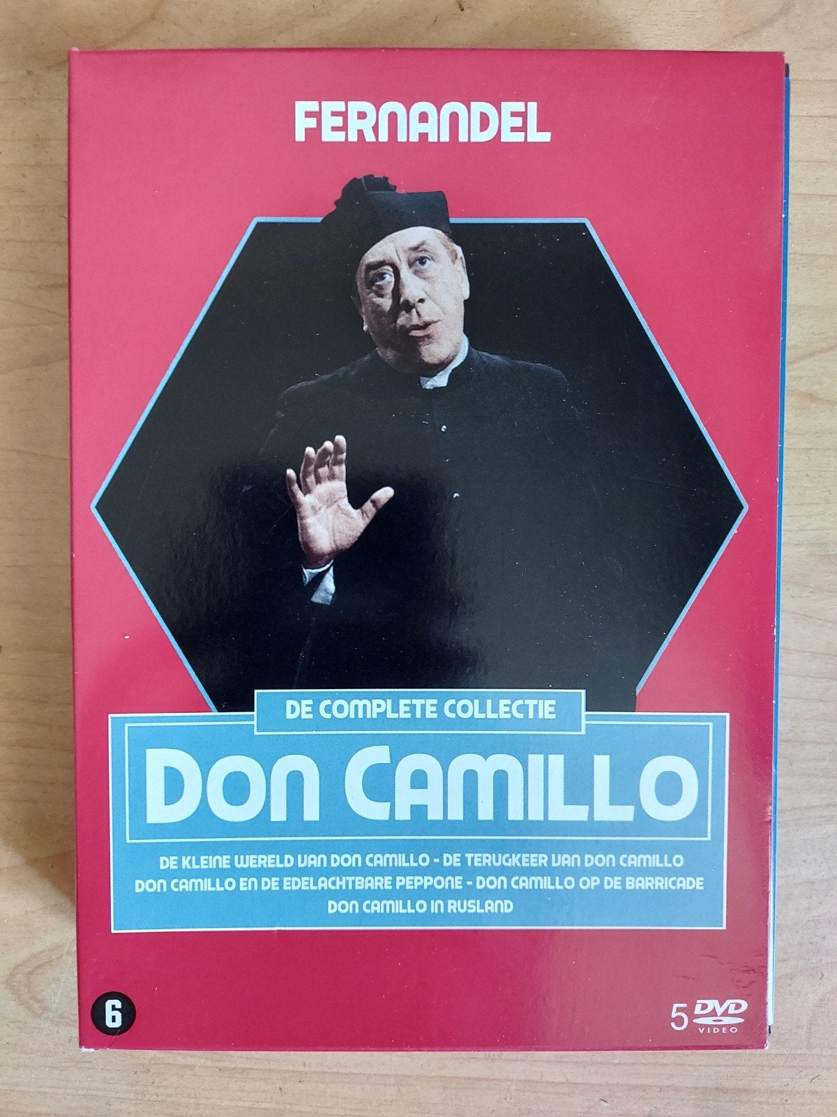 Don Camillo - de Complete Collectie 5-DVD Box, Cd's en Dvd's, Alle leeftijden, Ophalen of Verzenden, Zo goed als nieuw, 1940 tot 1960