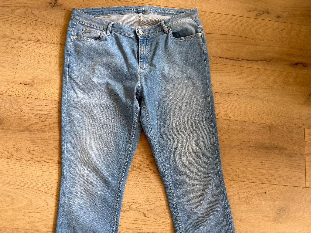 Lichtblauwe jeans Rosner Antonia Mt 44, Zo goed als nieuw, W30 - W32 (confectie 38/40), Rosner, Verzenden