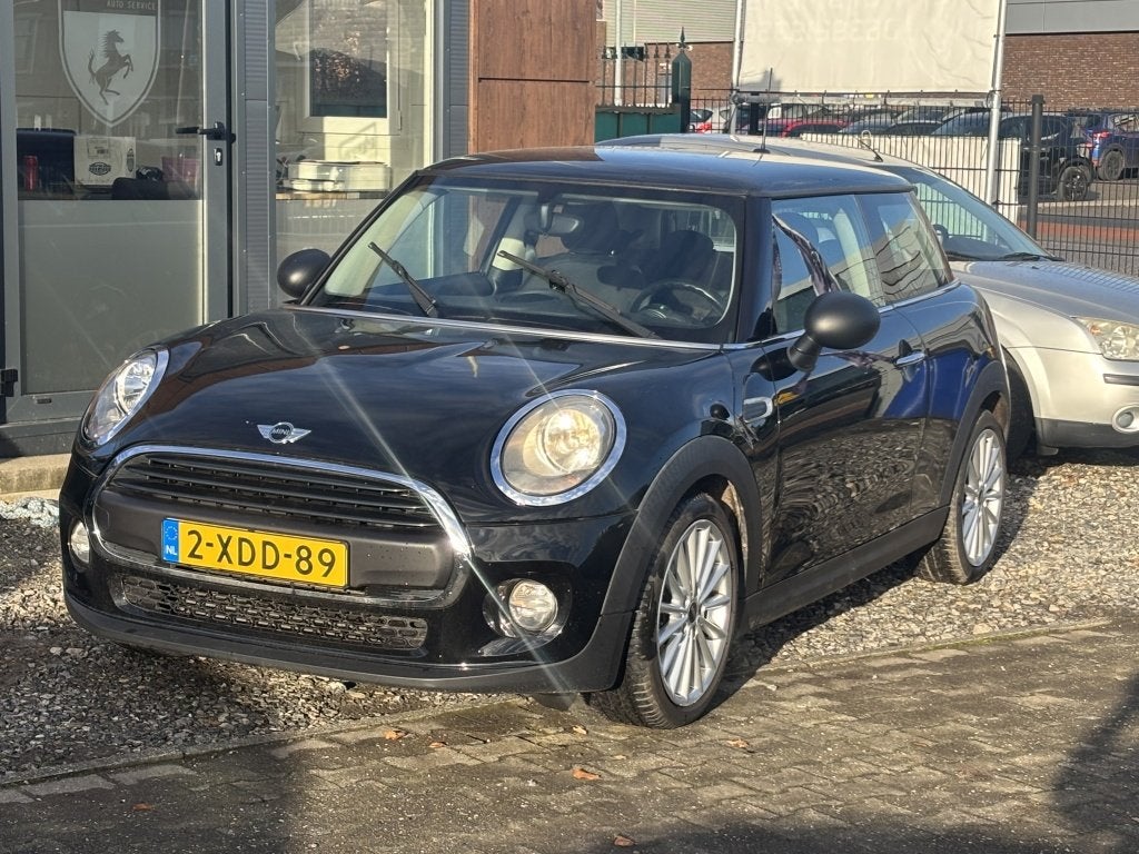 MINI Mini 1.2 One Business (bj 2015), Auto's, Voorwielaandrijving, Gebruikt, Euro 6, 4 stoelen