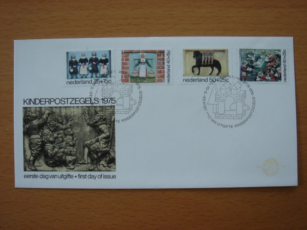 NVPH E144  1e Dag-enveloppe Kinderzegels 1975, Postzegels en Munten, Postzegels | Eerstedagenveloppen, Ophalen of Verzenden, Onbeschreven