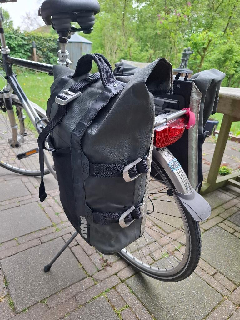 Fietstassen [Thule] + Bagagedrager, Ophalen, Gebruikt, Thule Yepp