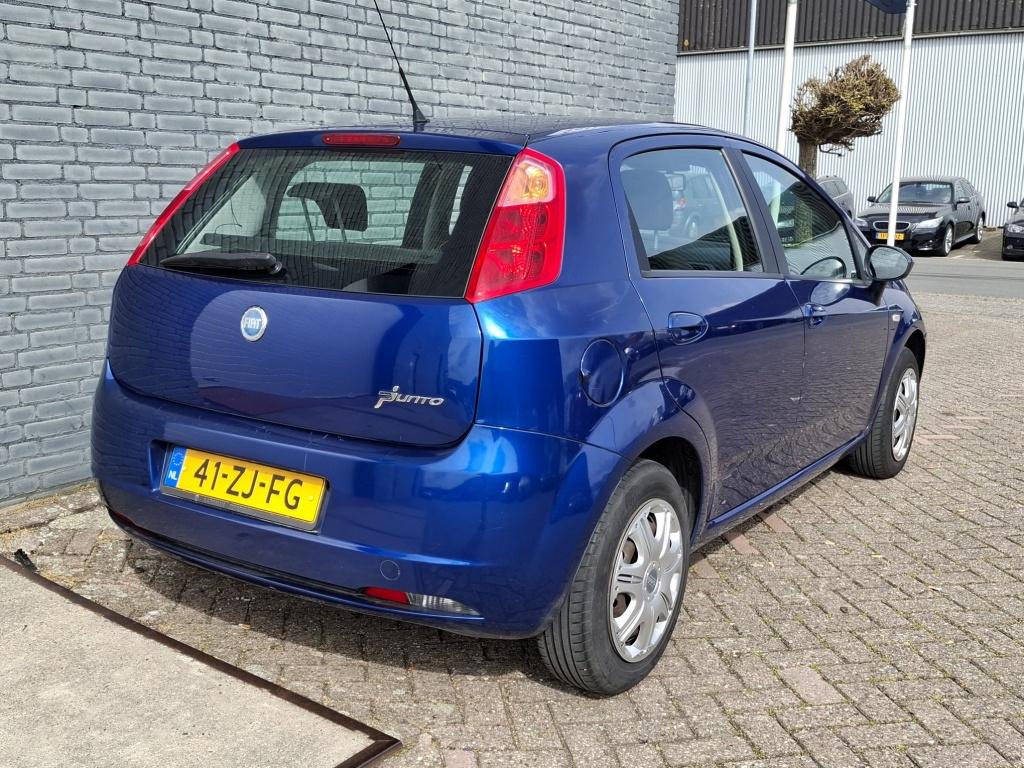 Fiat Grande Punto 1.2 Dynamic 5-Drs Airco Boekjes APK 05-27, 65 pk, 1005 kg, 1242 cc, 4 cilinders