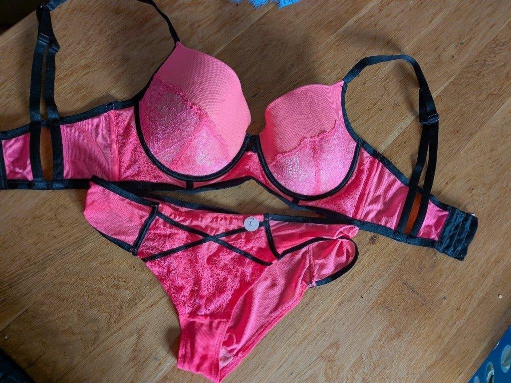 Bh 75e slip l nieuwe Hunkemöller o, Hunkemöller, Ophalen of Verzenden, Roze, BH