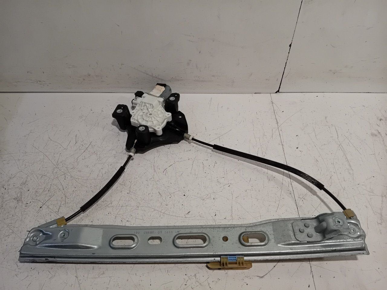 Raammechaniek elektrisch links voor Ford Transit Connect, Onderdelen@venauto.nl, Van der Ven Autorecycling B.V., Gebruikt, Ettenseweg 76, 4706 PB Roosendaal, The Netherlands