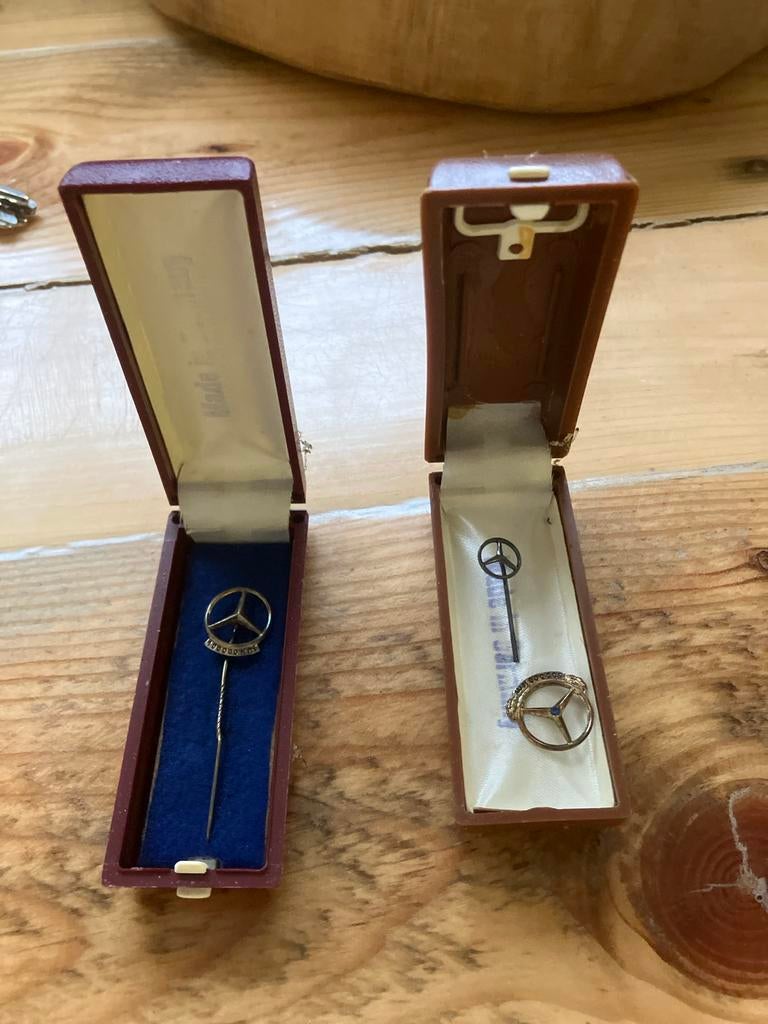 Vintage Mercedes-Benz Speldjes Set - Zeldzaam, Met kristal, Overige materialen, 4 tot 7 cm, Ophalen of Verzenden