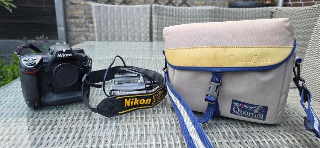 Nikon D2X spiegelreflexcamera met tas, Gebruikt, Spiegelreflex, Ophalen of Verzenden, Nikon