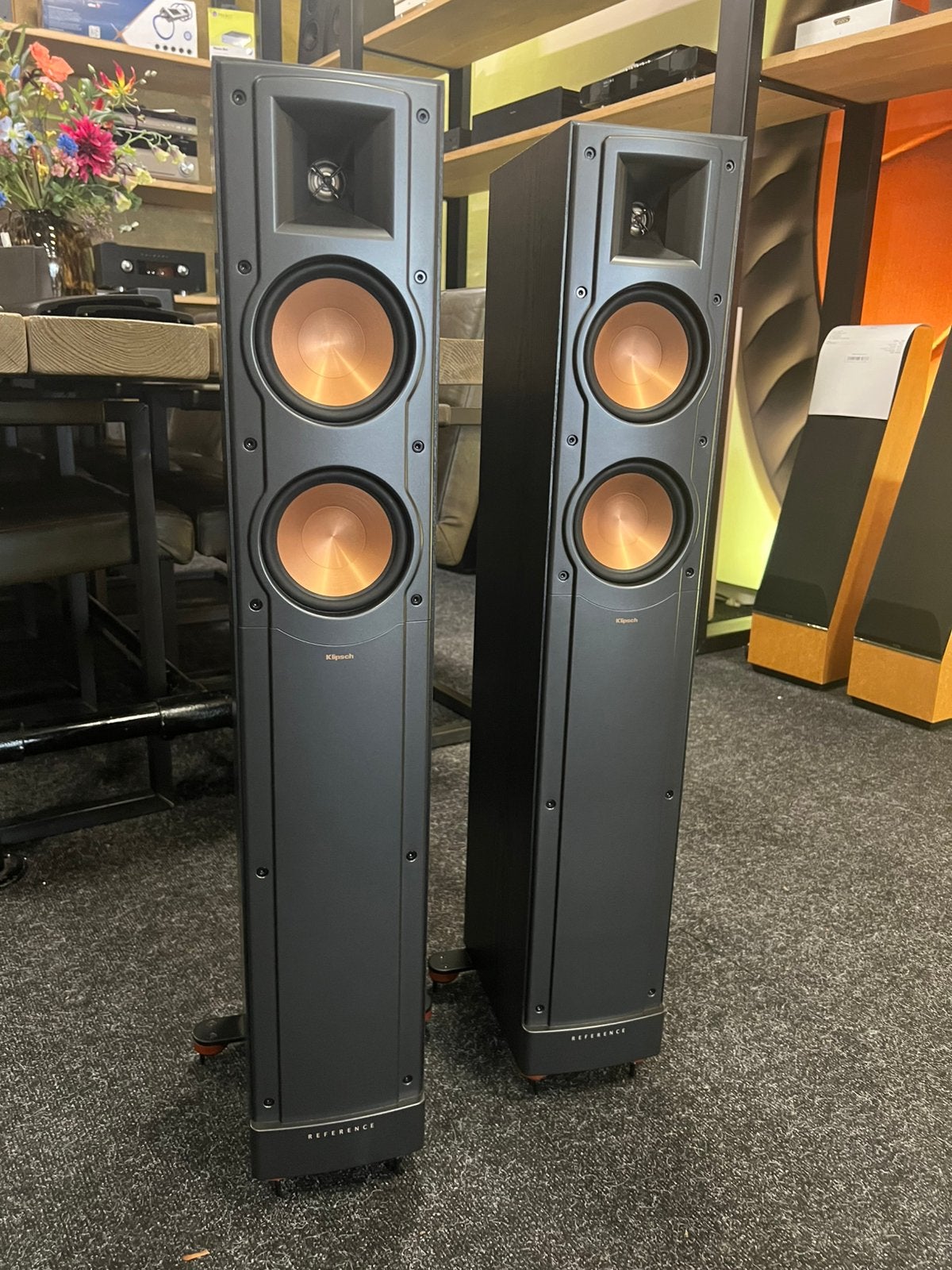 Klipsch RF-42 II, Zo goed als nieuw, 120 watt of meer, Front, Rear of Stereo speakers, Ophalen