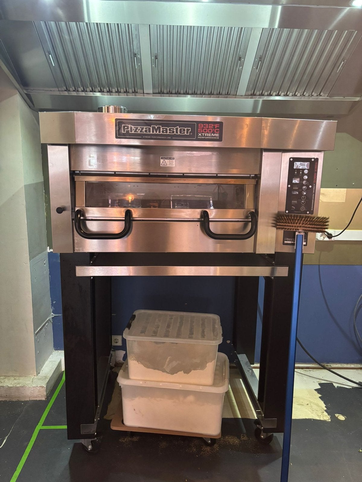 Professionele Pizzaoven en Deegmachine, Ophalen, Zo goed als nieuw, Overige merken, Pizzaoven