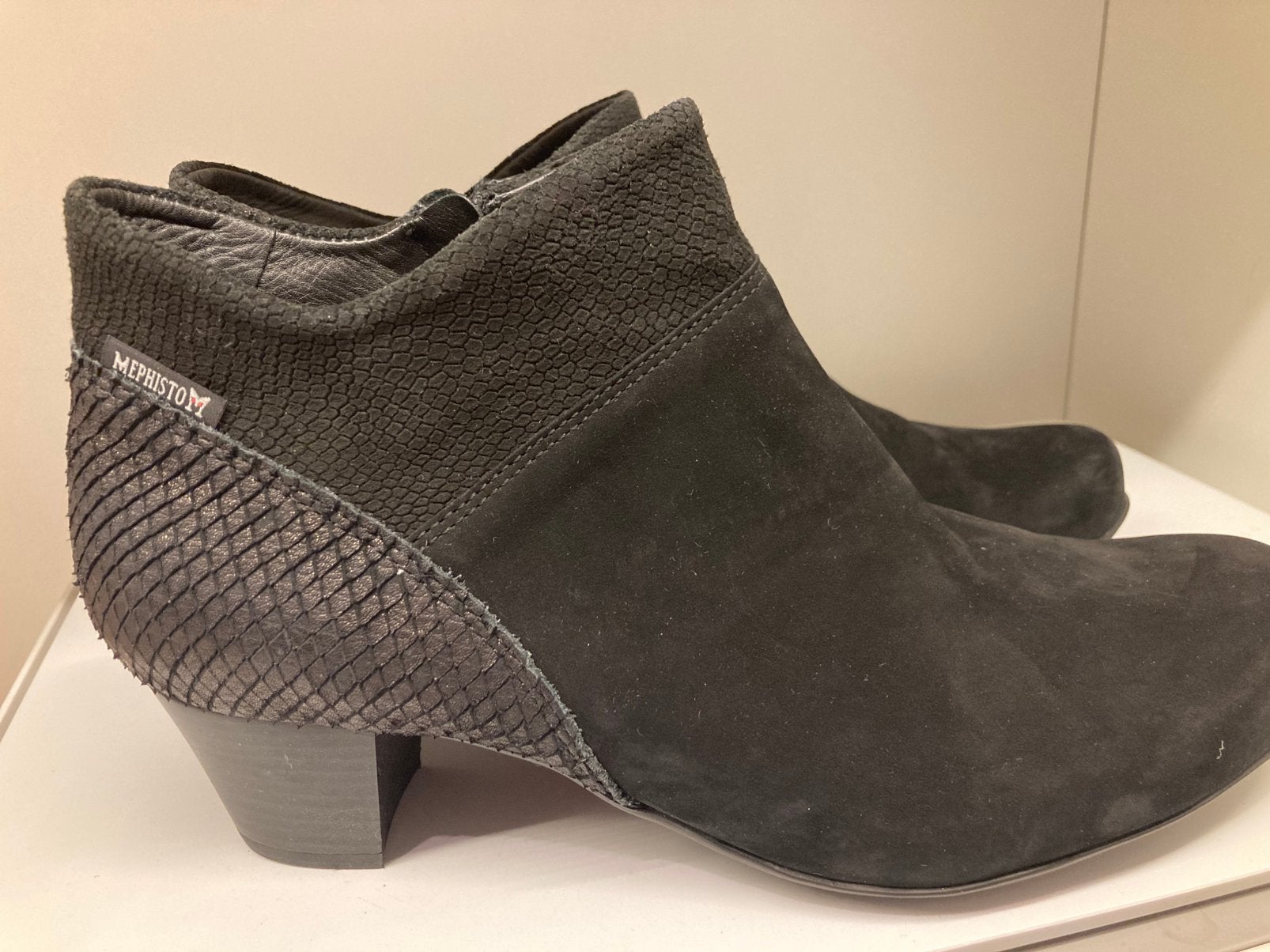 Mephisto enkellaarsjes maat 40 nieuwstaat, Verzenden, Zo goed als nieuw, Zwart