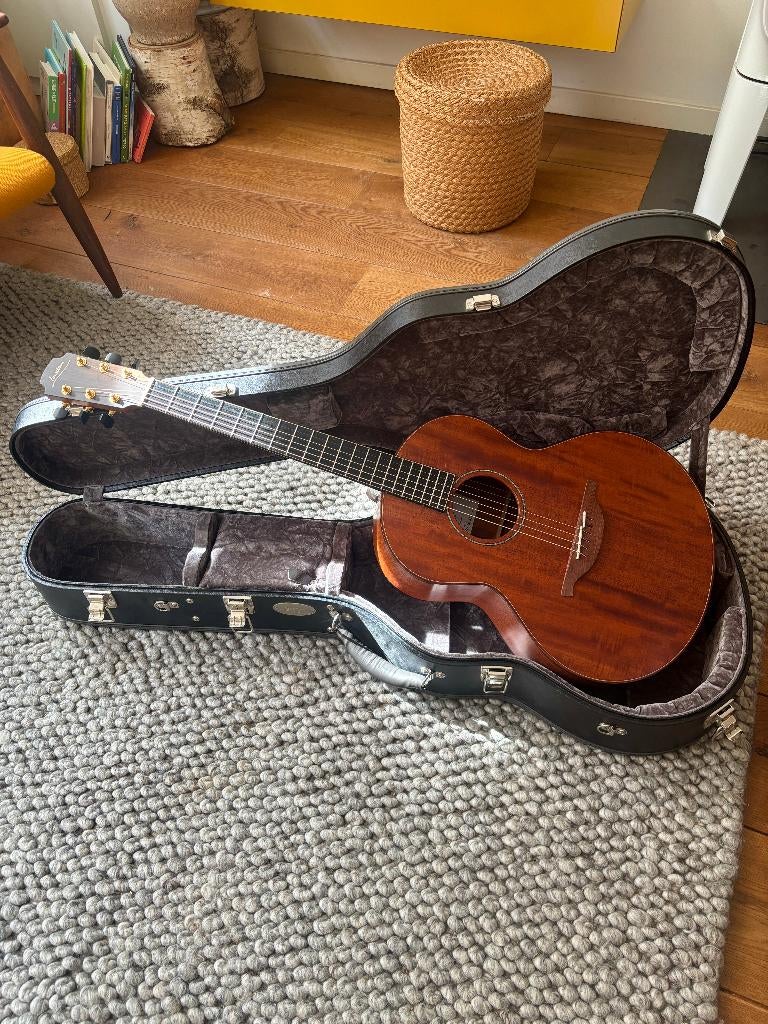 Lowden S35 M (2022) Fiddleback Mahogany, Ophalen, Zo goed als nieuw, Western- of Steelstringgitaar, Met koffer